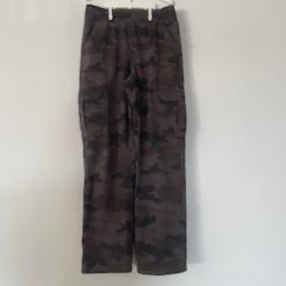 The Children’s Place Boys Pull-On Cargo Pants – Night Camo (Size 10)
